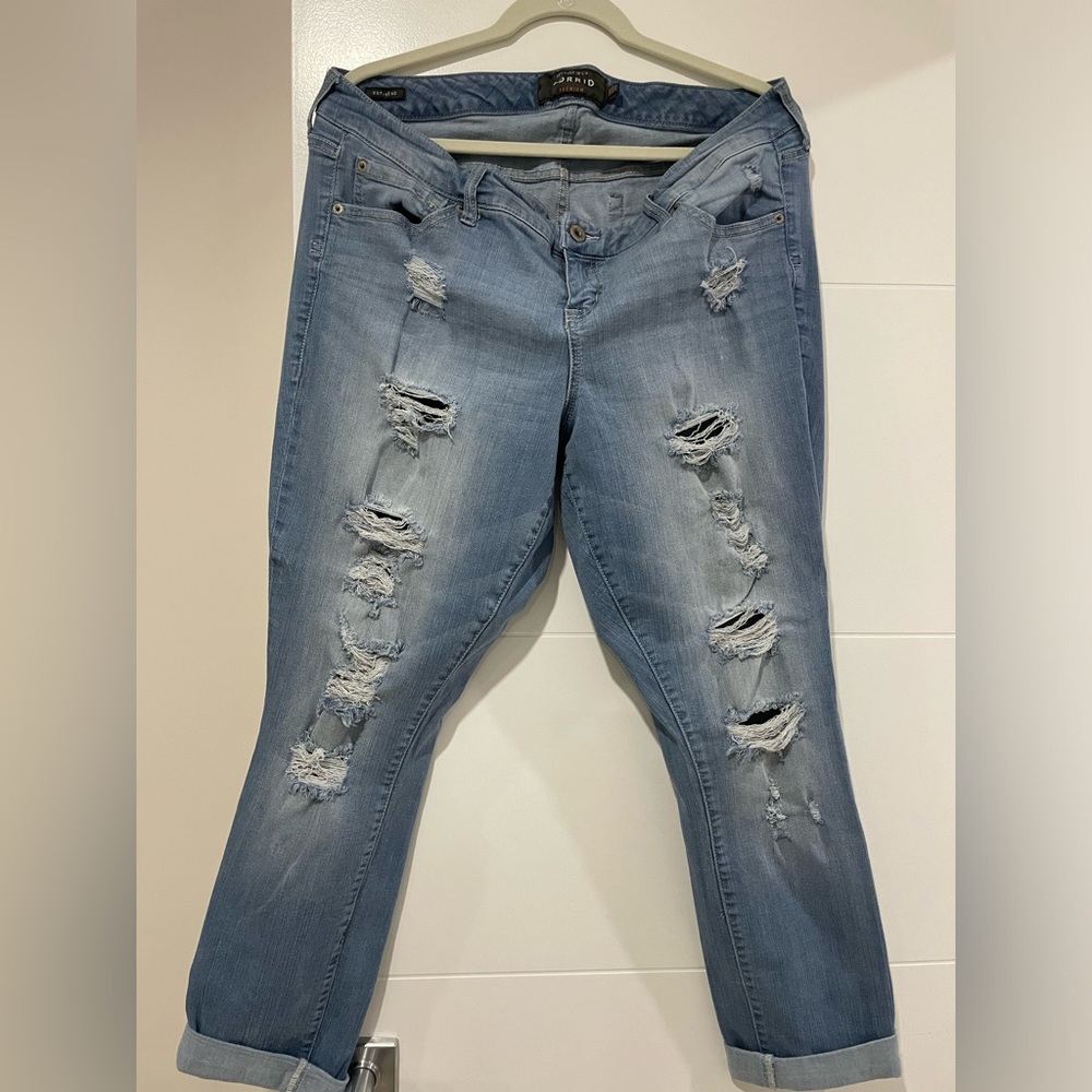 Boyfriend Distressed/Ripped Jeans Size Plus 18
